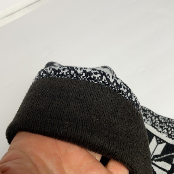 Black and Grey Warm Reindeer Leggings Size Large - Picture 9 of 10